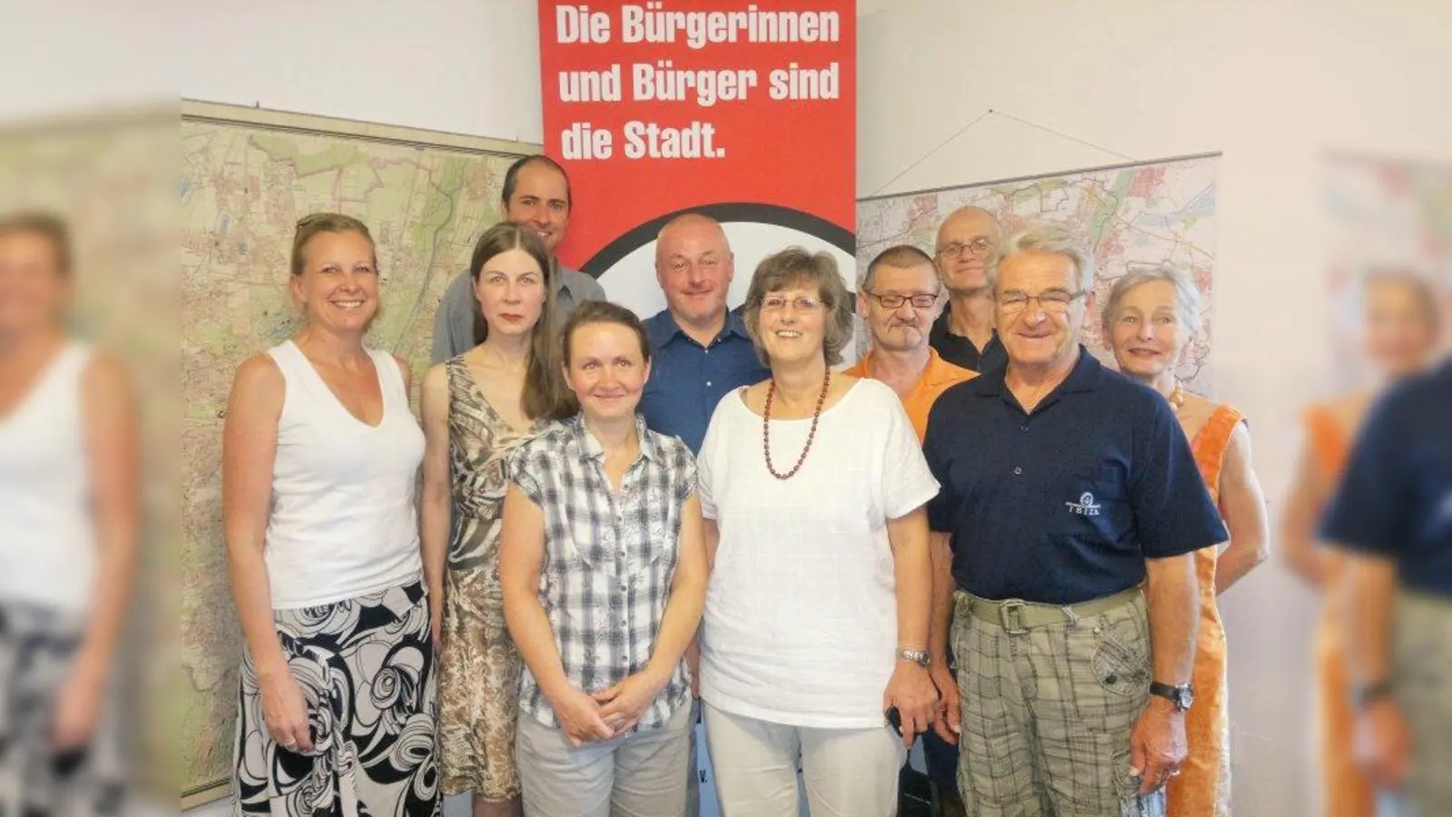 Wollen aktiv werden im „BürgerBündnis München” (v.l.): Anke Sponer (Verkehrsberuhigung München e.V.), Birgit Sasowski (BI Pro-Schwabing), Nikolaus Hoenning O´Carroll (Bündnis Ausbau der Ganztagsbetreuung), Petra Falkner (BI Keine Tram Westtangente), Albert Sesselmeier (BI Keine Tram Westtangente), Marion Kutscher (BI BAB 96 München), Robert Hölzl (Altstadtfreunde München), Hans Köck (BI BAB 96 München), Prof. Dr. Helge Rossen-Stadtfeld (BI Amisiedlung) und Monika Naggl (Verein der BI Haidhausen S-Bahn Ausbau). (Foto: pi)