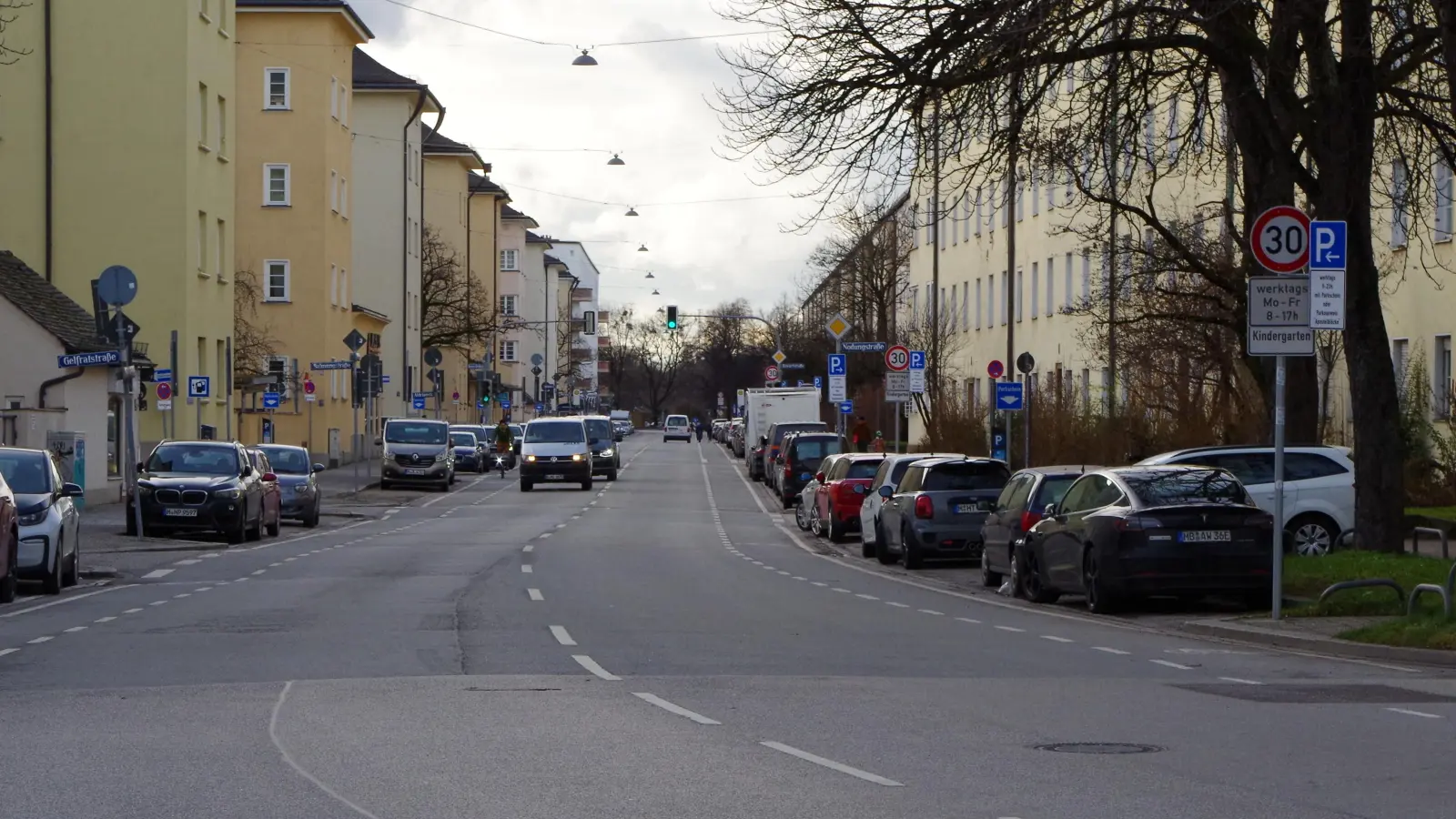 Bürger empfehlen zeitlich unbegrenzte Tempo-30-Regelung in der Wendl-Dietrich-Straße. (Foto: Beatrix Köber)