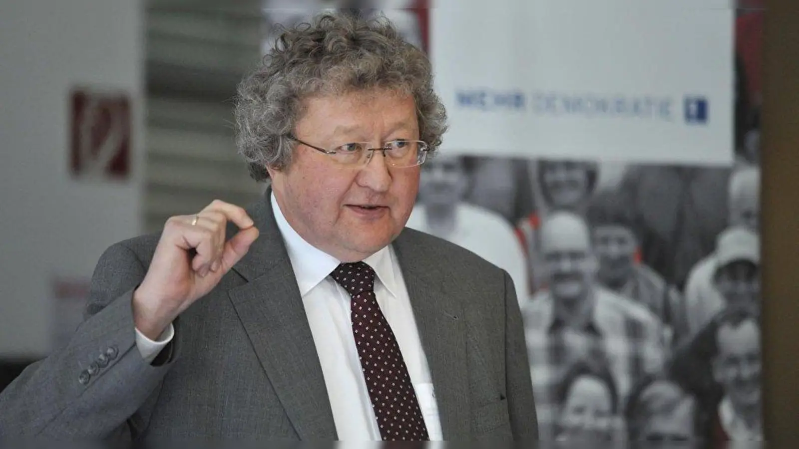 Der Politikwissenschaftler Werner Patzelt hat die deutsche Parteienlandschaft analysiert. (Foto: VA)