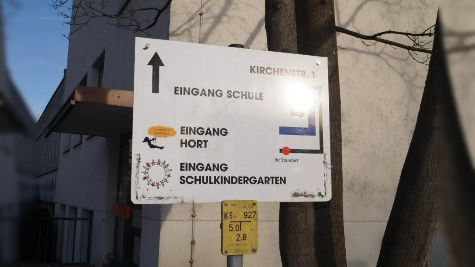 Schule, Kindergarten und Hort - in den nächsten Jahren soll erweitert werden. (Foto: pst)