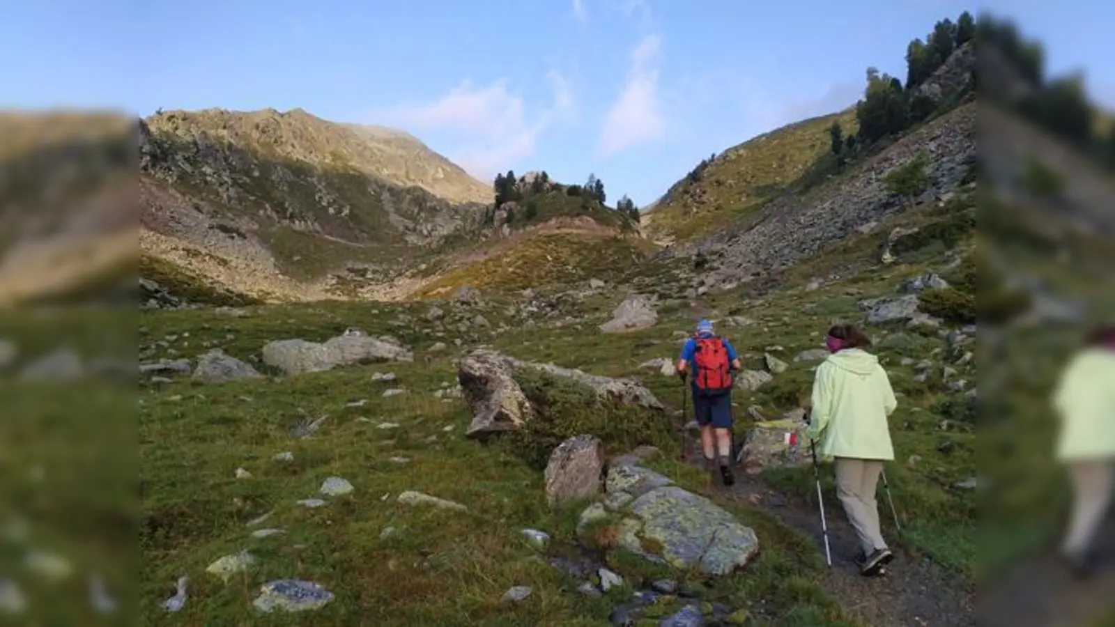 Beim Wandern sollte man unbedingt auch eine kleine Rucksackapotheke dabeihaben.  (Foto: Stefan Dohl)