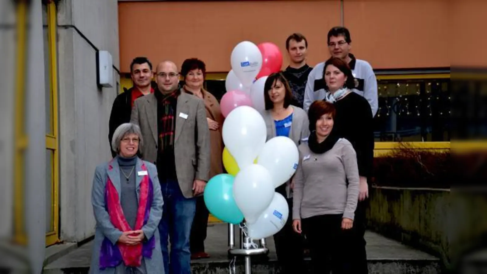 Maria Möbus (vorne li.) und Mitarbeiter von Condrobs am Tag der offenen Tür. 	 (Foto: Condrobs)