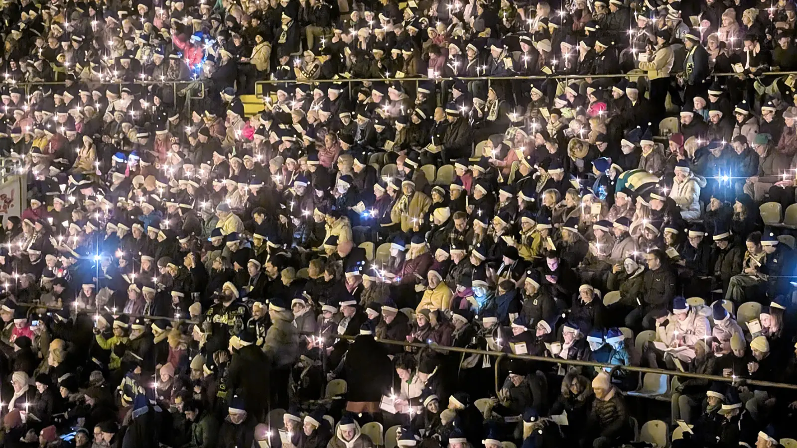 Stimmungsvoll: Giesinger Adventssingen.  (Foto: M. Forster)