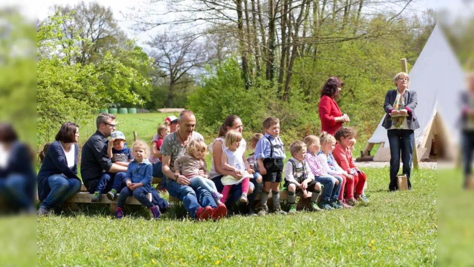 Anna E. Neppel, Bürgermeisterin von Andechs, eröffnete die Waldkindergarten in Machtlfing. Gemeinsam mit Ramona Marx setzte sie das Projekt des Kindergartens in Rekordzeit um. (Foto: Alexander Rietl)