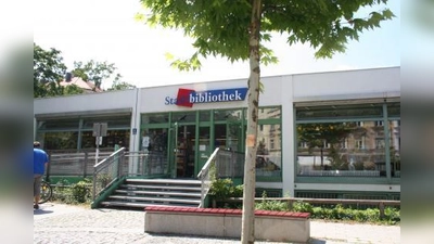 Die Stadtbibliothek Westend muss dringend saniert werden.<br>Es fehlen öffentliche Toiletten und Büroräume mit Tageslicht. Auch sonst muss fast alles erneuert werden. (Foto: tg)