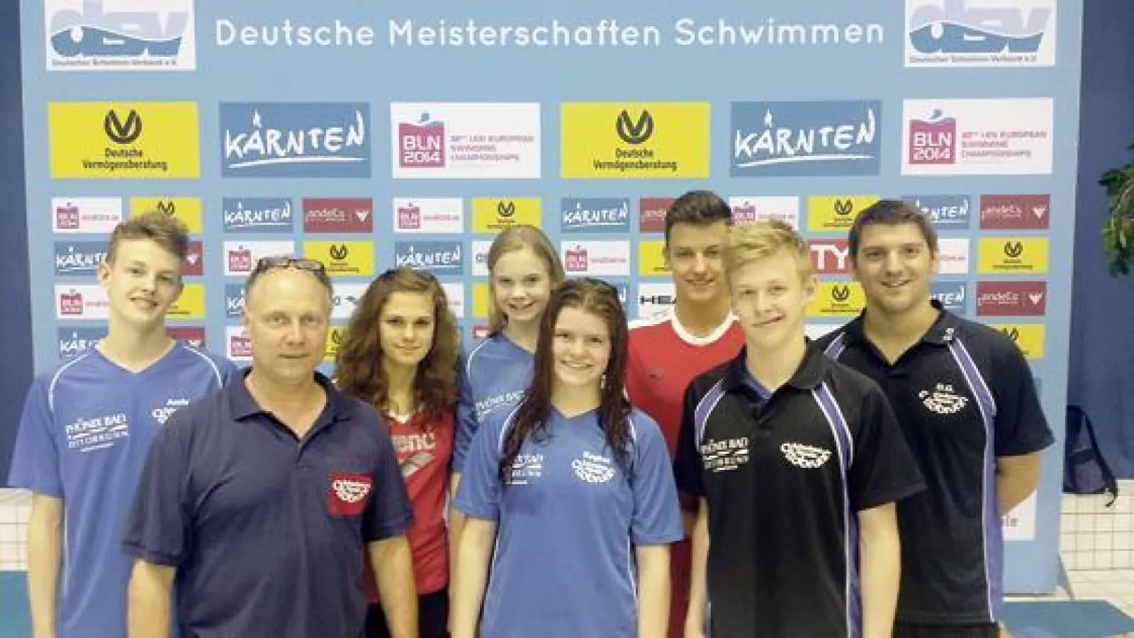 Andreas Rossa, Janine Neder, Elena Bertram, Christoph Herbert, Dimitris Goudinoudis (Coach LG2), Uwe Werkhausen, (Coach LG1), Regina Hackler und Julius Arnold vom SV Ottobrunn bei der Deutschen Meisterschaft. 	 (Foto: SVO)