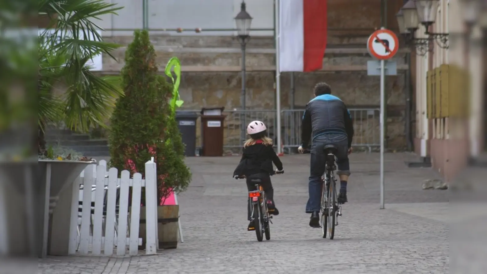 Jetzt auf dem neuen Fahrrad-Übungsplatz auf der Theresienwiese richtiges Fahren üben und sicherer in München per Rad unterwegs sein. (Foto: Günter Havlena)