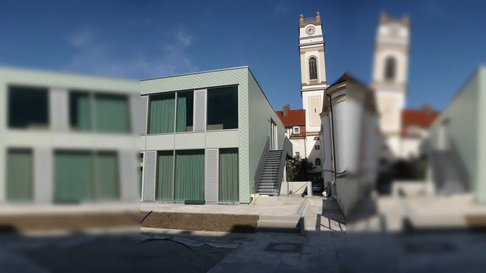 Neben der Kirche wurde der neue Kindergarten gebaut. (Foto: St. Korbinian)