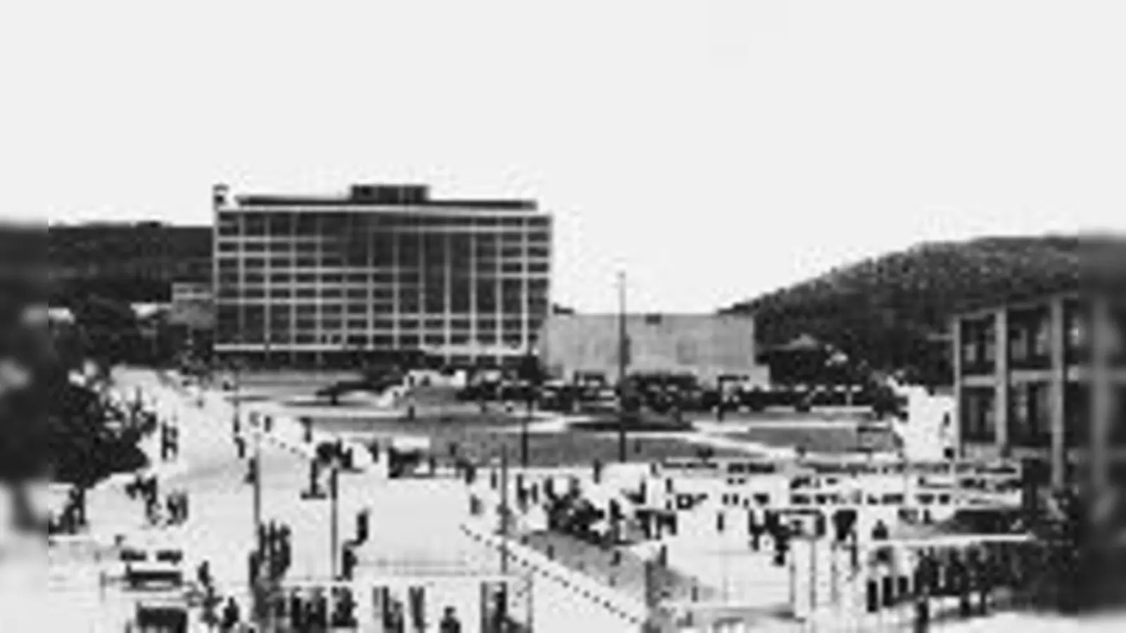 Platz der Arbeit in Zlín.	 (Foto: Filmmuseum)