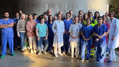 Das Team der Anästhesiologie am Klinikum Freising lädt anlässlich des Weltanästhesietags am 16. Oktober zum Tag der offenenTür ein. (Foto: Klinikum Freising)