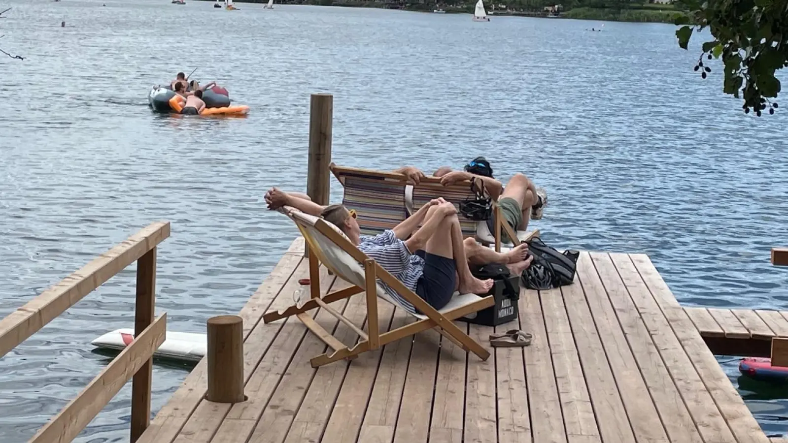 Damit auch die Enkel unsere Welt noch unbeschwert genießen können, halten die „Omas gegen Rechts” am Weltkindertag einen Mahnwache.  (Symbolbild: Daniel Mielcarek)