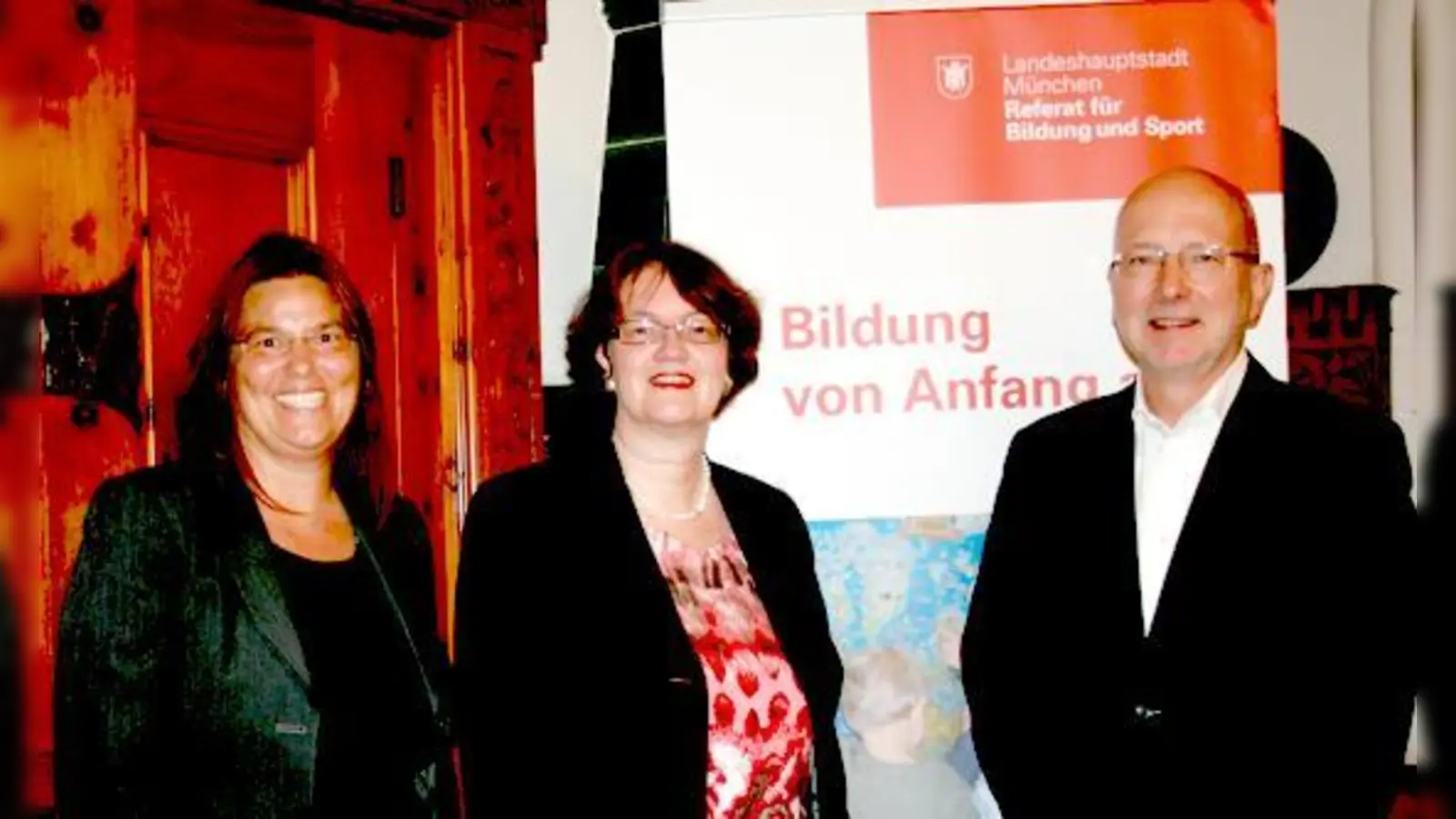 Susanne Hermann, Christine Strobl und Rainer Schweppe (v. l.) nahmen diese Woche Stellung zu Planungen und Problemen des Kitaausbaus.  (Foto: la)