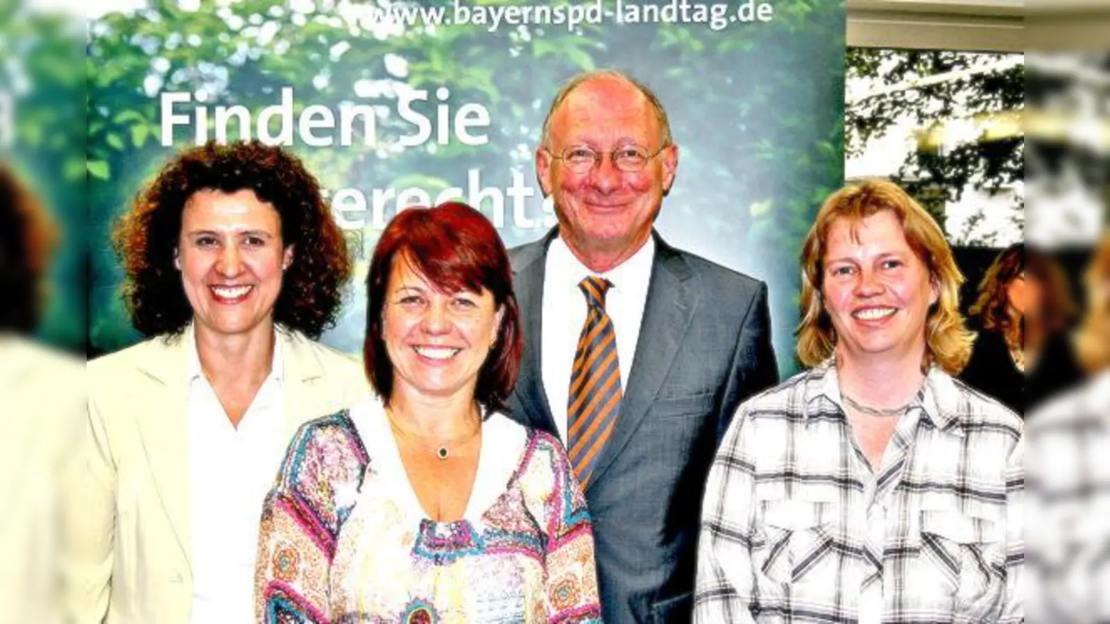 Beim Sozialempfang der SPD im Münchner Norden (v.l.): Sozialreferentin Brigitte Meier, die Landtagsabgeordneten Diana Stachowitz und Franz Maget sowie  Bezirksrätin Ruth Waldmann.	 (Foto: ws)
