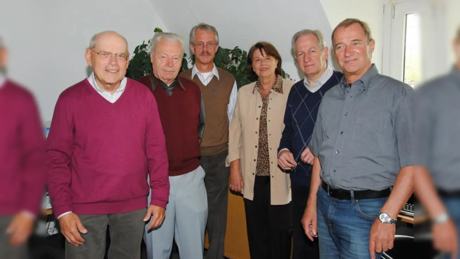 Vom Betreuerteam waren am Montag (von links) Horst Kaschütz, Hermann Tichy, Wolf-Werner Seifert, Jana Bauernfeind, Bernd Stegmaier und Josef Sigi Neumann vor Ort. (Foto: Eva Schraft)