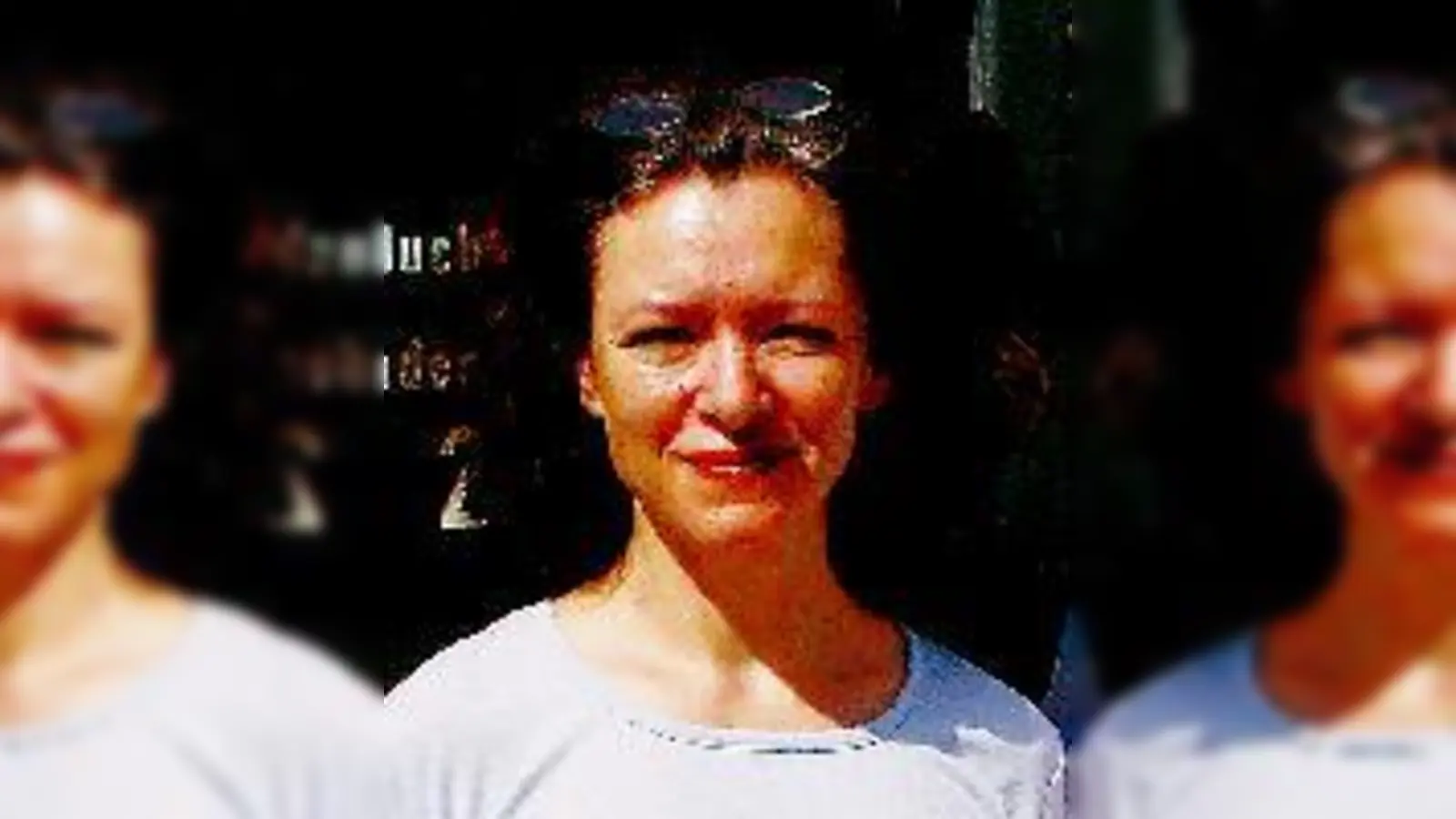 Monika Sattrassai möchte mit ihrer Aktion ein Zeichen gegen den Krieg setzen. (Foto: aw)