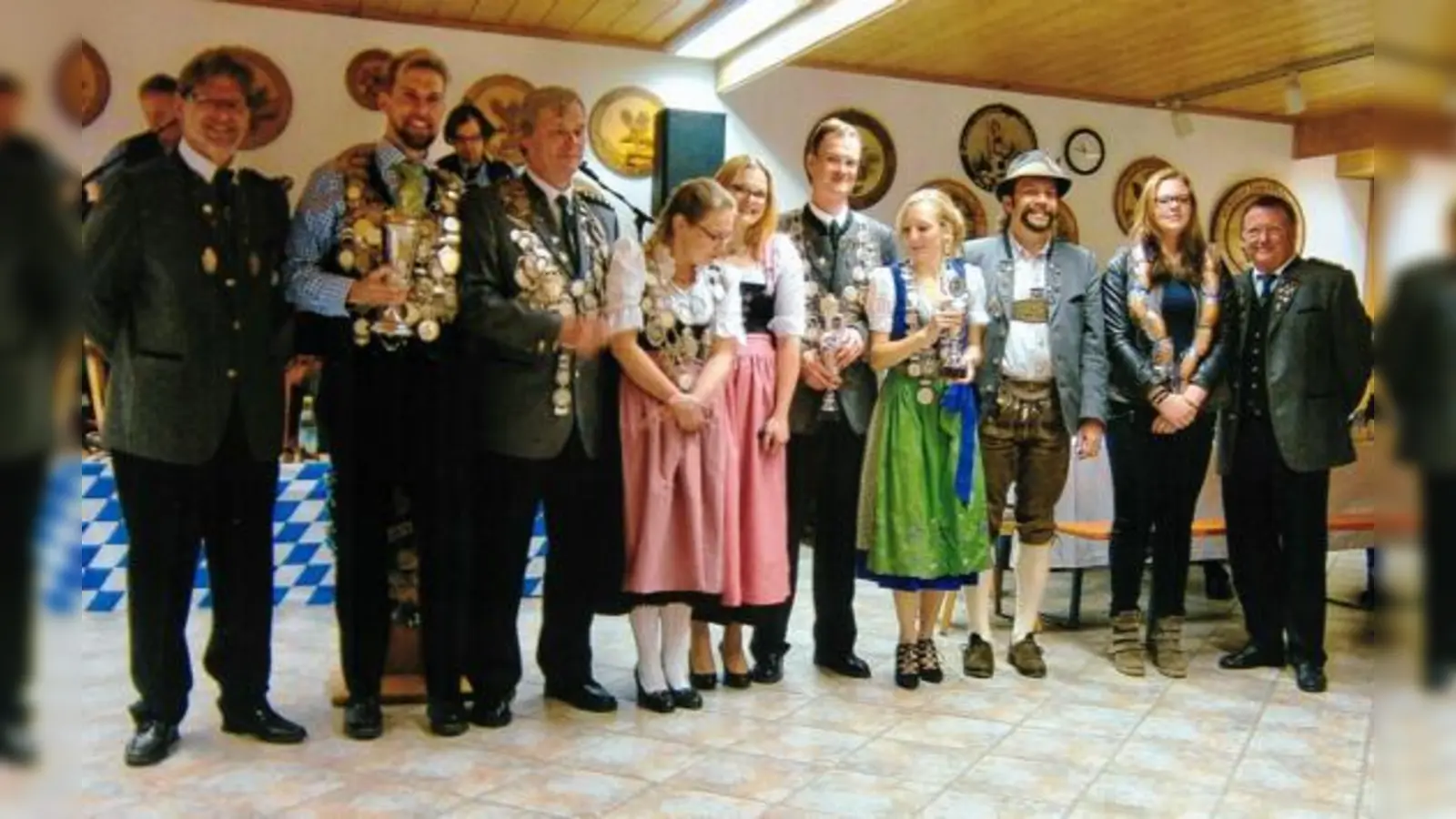 Diese Schützen bilden das neue Königshaus.	 (Foto: Verein)