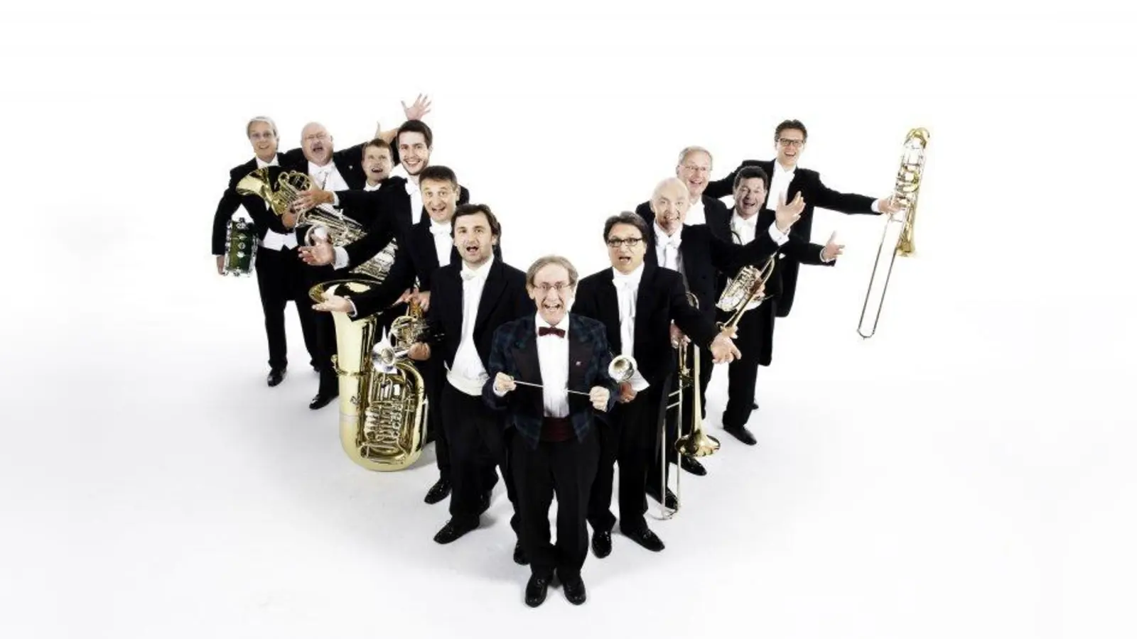 Das Ensemble Blechschaden und Bob Ross gehen im ­Dezember mit Christian Ude auf Weihnachtstournee. Am 12. Dezember treten sie in der Philharmonie auf. (Foto: pi)