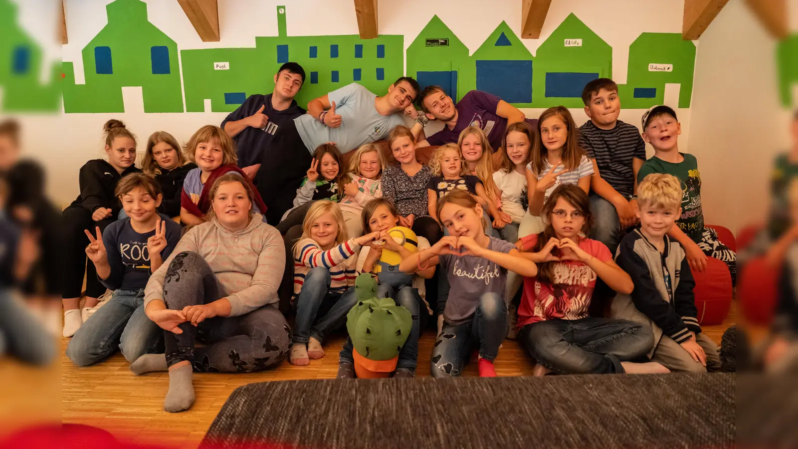 17 Kinder zwischen sechs und zwölf Jahren sowie deren Leiterinnen und Leiter hatten jede Menge Spaß bei der Übernachtungsaktion.  (Foto: Daniel Illich)