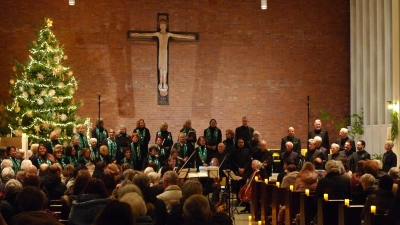 Die Chorgemeinschaft Unterpfaffenhofen-Germering lädt auch in diesem Jahr wieder zum Weihnachtskonzert ein. Erfahrene Projektsängerinnen und -sänger können sich gerne mit einbringen. (Foto: CGUG)