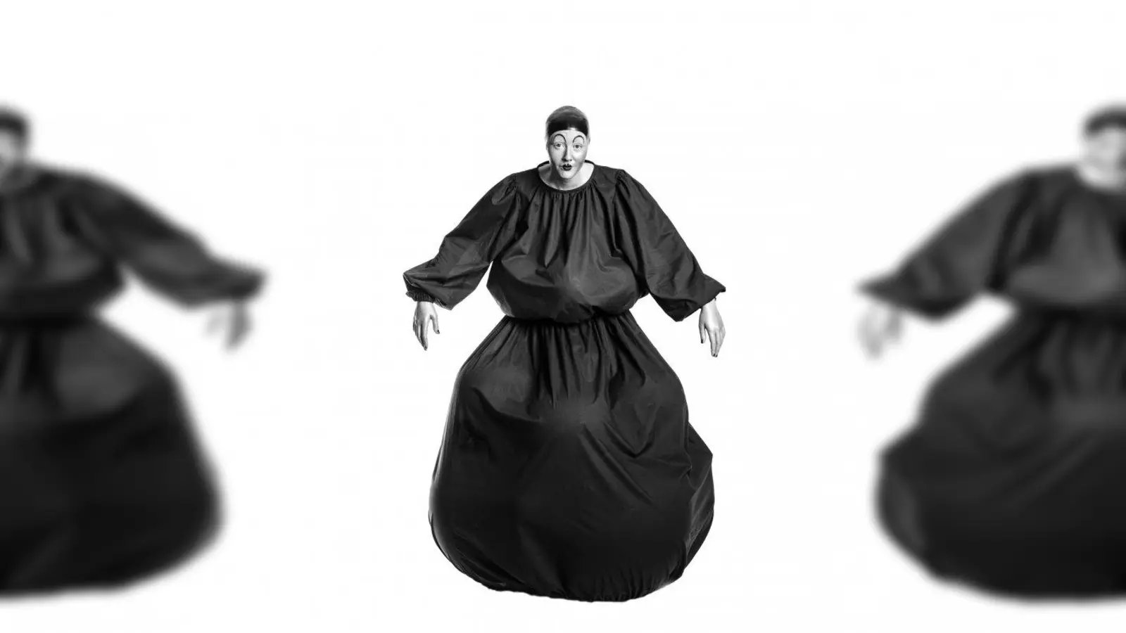 Die Modedesignerin Monica Liebetanz hat die sieben Todsünden als Kleidungstücke entworfen. Hier die Völlerei. (Foto: Erol Gurian)