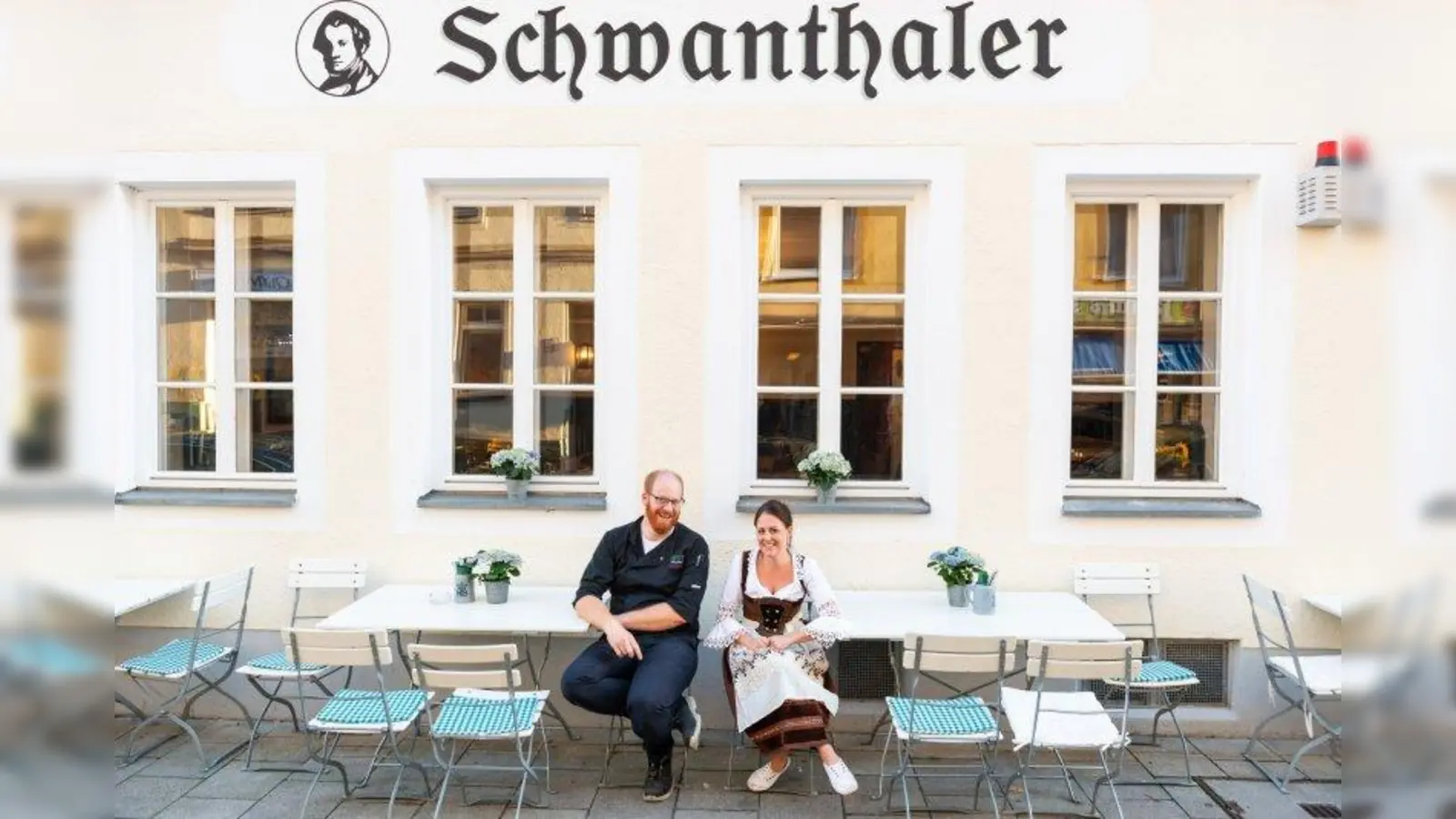 Wirtin Katharina Janas und Küchenchef Michael Stullich vor dem Schwanthaler. (Foto: Constanze Schallmoser)