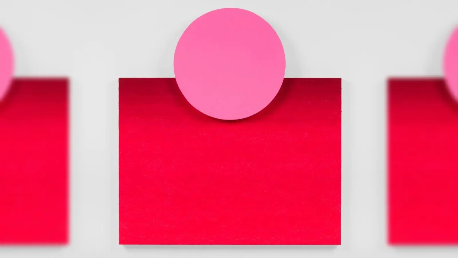 Pink zu Magenta, 2008 (WV 957).  Acryl / Holz, 85 x 80 x 7 cm. (Foto: Andreas Pauly, München)