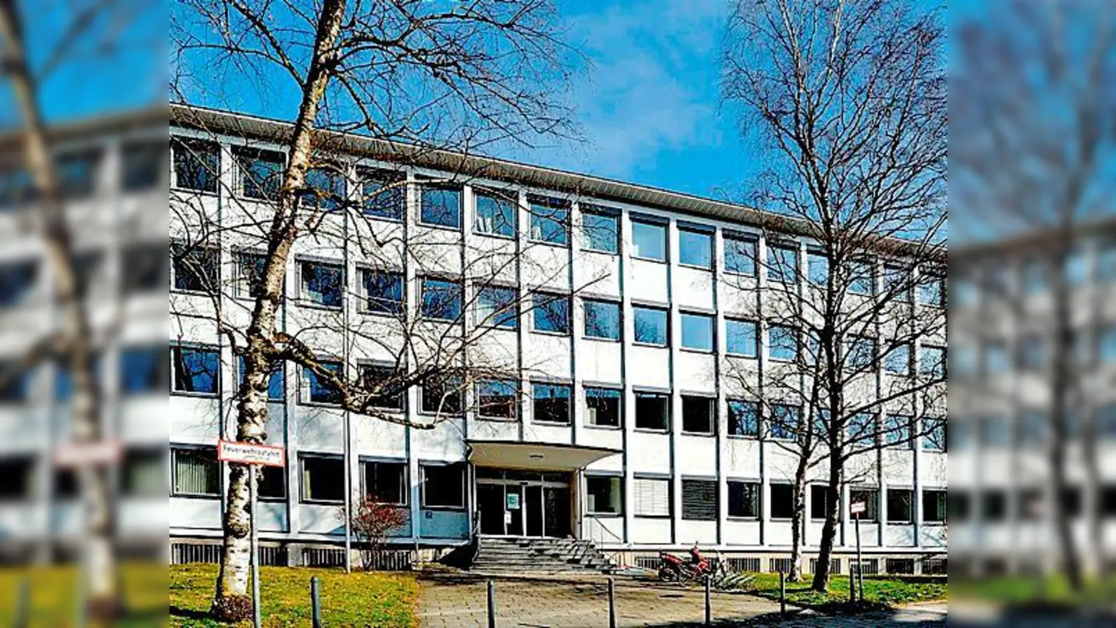 Neue Außenstelle des Landratsamtes: Ab Montag, 14. März, ist die Stabsstelle Asyl in der Ludmillastraße 26 erreichbar.	 (Foto: LRA)