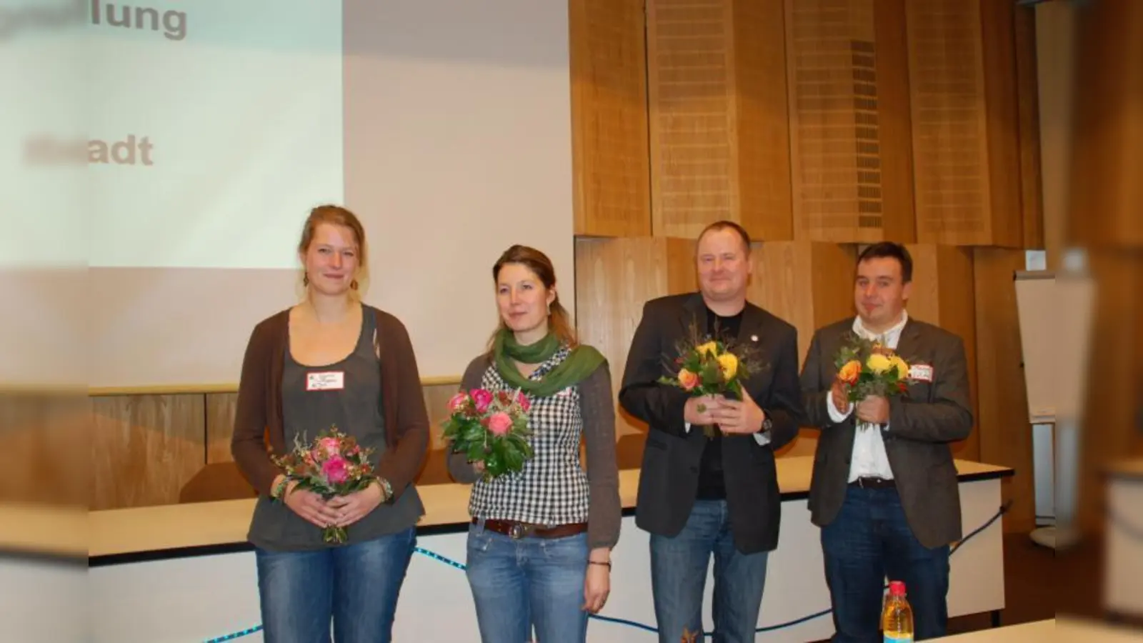 Die neuen Mitglieder im KJR-Vorstand Judith Rogon und Katharina Joho mit dem neuen Vorsitzenden Tom Rausch und seinem Stellvertreter Markus Schön (v.l.n.r.) (Foto: Foto: Kerstin Groh)