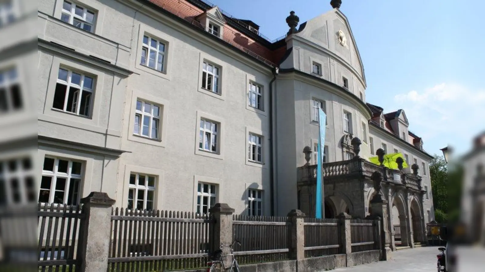 Das Altenheim „Heilig Geist” hat seinen Sitz am Dom-Pedro-Platz 6. (Foto: sb)