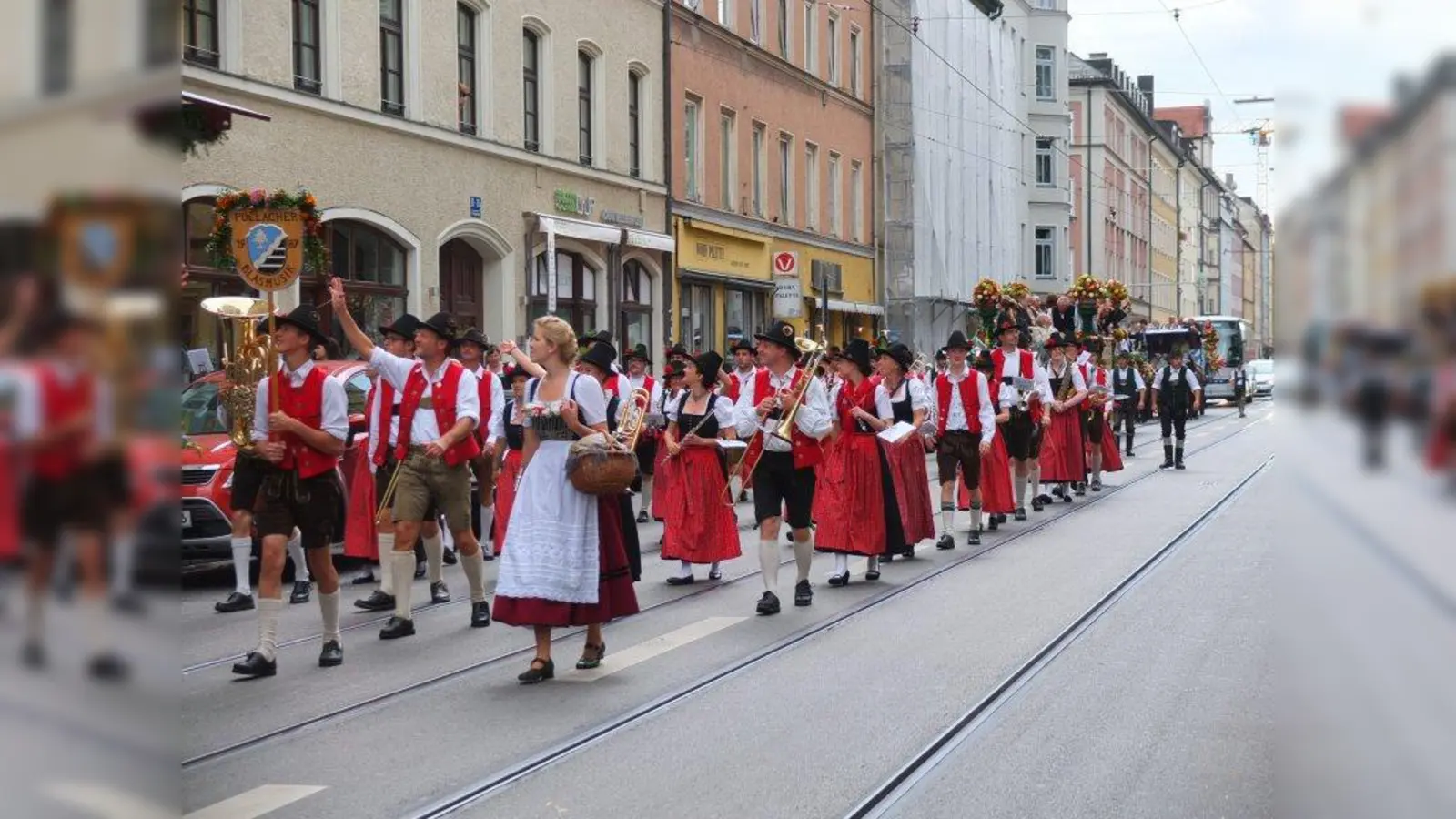 Sind wieder beim Wiesneinzug dabei: die Musikanten der Pullacher Blasmusik. (Foto: Pullacher Blasmusik)