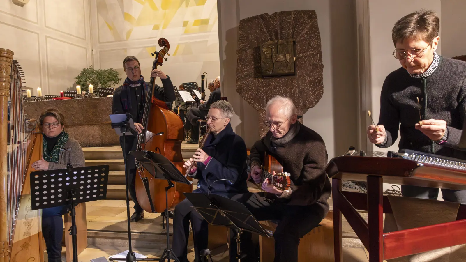 In der Pfarrkirche St. Emmeram wird zum Advent passend musiziert. (Foto: privat)