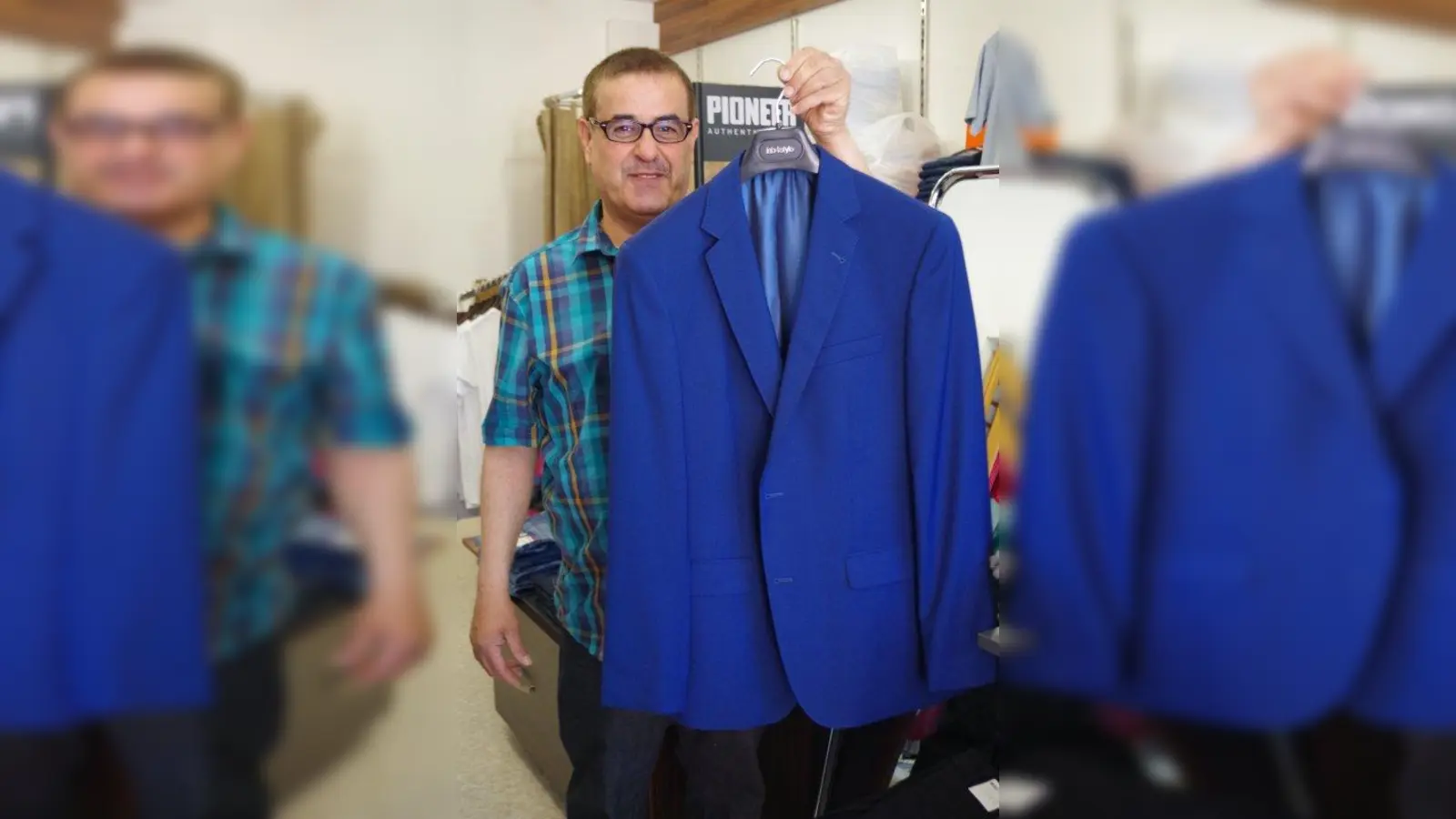 Neuer Herrenausstatter in Laim: Geschäftsinhaber Mohammed Heider bietet bei „Ammar Herrenmode“ in der Agnes-Bernauer-Straße 75 Anzüge, Hemden und Krawatten an. (Foto: kö)