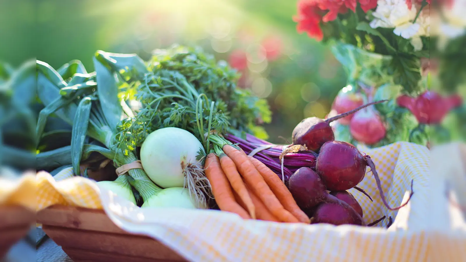 Der Einkauf regionaler Lebensmittel sorgt auch für den Erhalt von Arbeitsplätzen im Landkreis. (Foto: CC0)