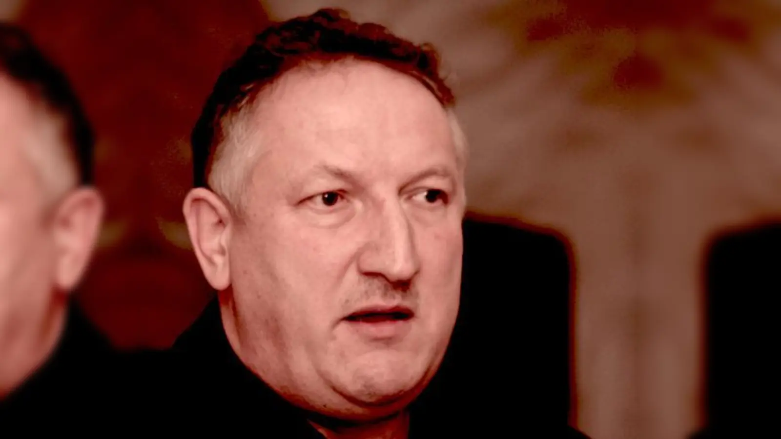 Bürgermeister Hans Wiesmaier, zugleich Vorsitzender des Schulverbands will das neue Schulmodell nach Wartenberg holen. 	 (Foto: sy)