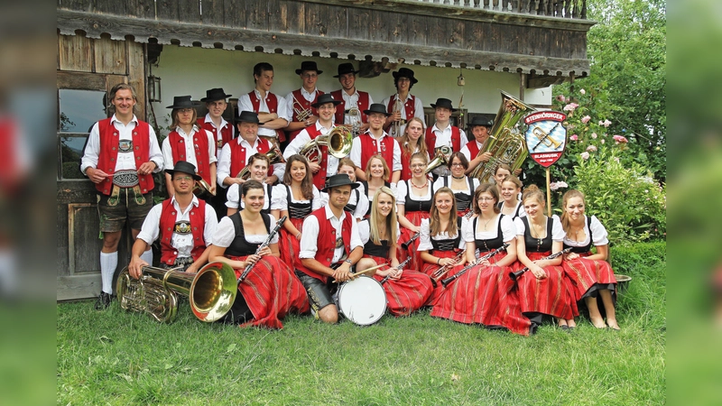 Die Steinhöringer Blasmusik lädt zum traditionellen Frühjahrskonzert ins Dorfgemeinschaftshaus Tulling ein. (Foto: VA)