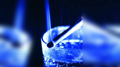 Pro oder Contra blauer Dunst: Sollte es zu einem Volksentscheid kommen, entscheidet beim Nichtraucherschutzgesetz die einfache Mehrheit der Stimmen. (Foto: Pixelio /)