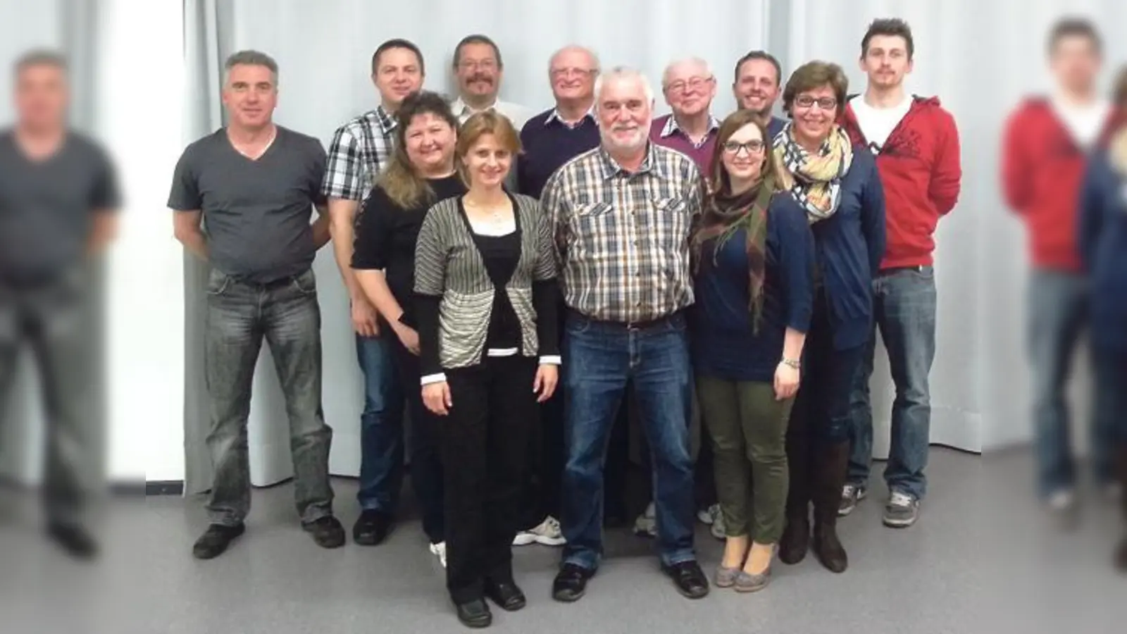 Die frisch zusammengesetzte Vorstandschaft posiert für die Vereinschronik.	 (Foto: VA)