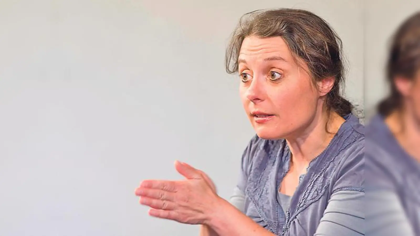 Gabi Altenbach liest »Ein Sommer für 10 Gulden«  Ein Erzähltheaterstück von Jutta M. Staerk.	 (Foto: VA)