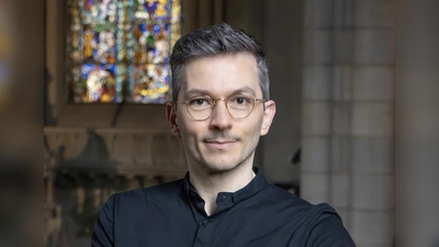 Der Kantor von Sankt Lukas, Tobias Frank, fungiert bei dem Konzert in der Pfarrkirche Sankt Anna als Solist.  (Foto: © Ran Keren)