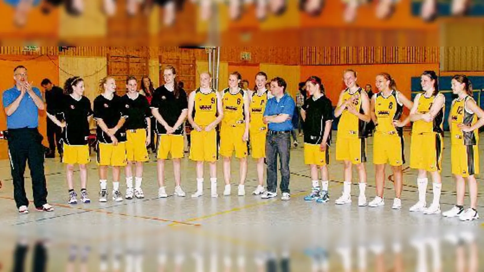 Erleichterung und Freude über den Erfolg: die Sportlerinnen U19w der Turnerschaft Jahn München nach dem Einzug in die Endrunde der DM.	 (Foto: VA)