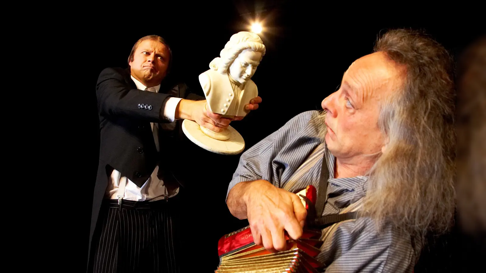 Gogol &amp; Mäx treten am 23. April in Taufkirchen auf. Auf beste Unterhaltung darf man sich freuen.  (Foto: Kulturzentrum)