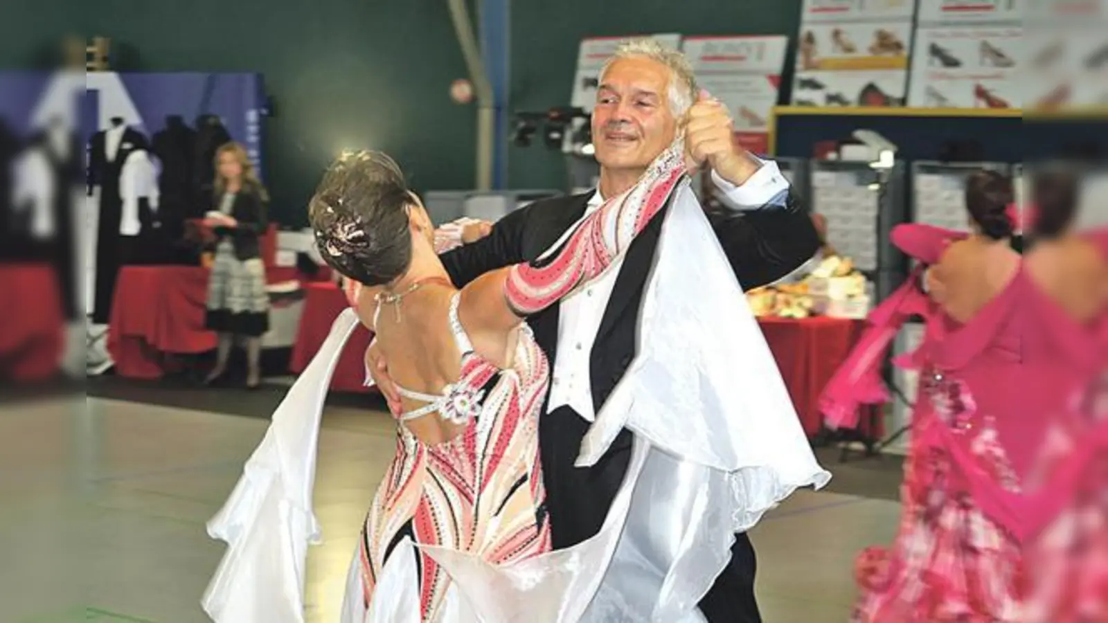 Sylivia und Wolfhard Langrock gehörten zu den erfolgreichen Unterhachinger Tänzern.	 (Foto: VA)