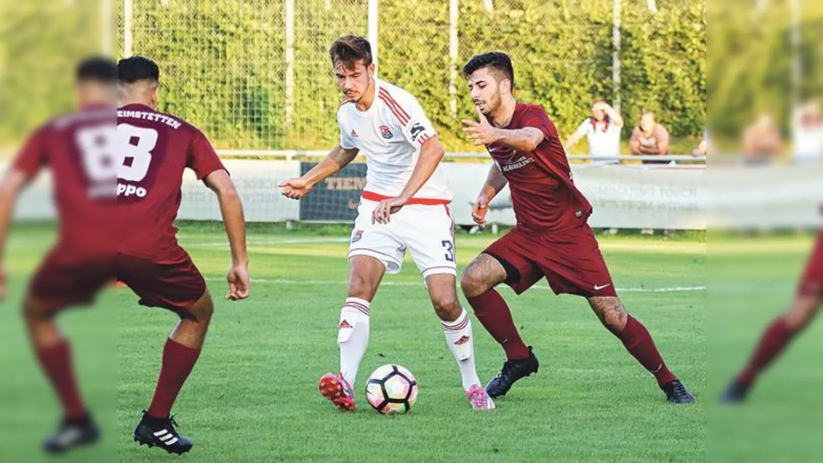 Eigengewächs Orestis Kiomourtzoglou (Mitte) vergab in Münster die beste Torchance für die Unterhachinger, die nun seit fünf Partien auf einen Treffer warten.	 (Foto: Christian Riedel)