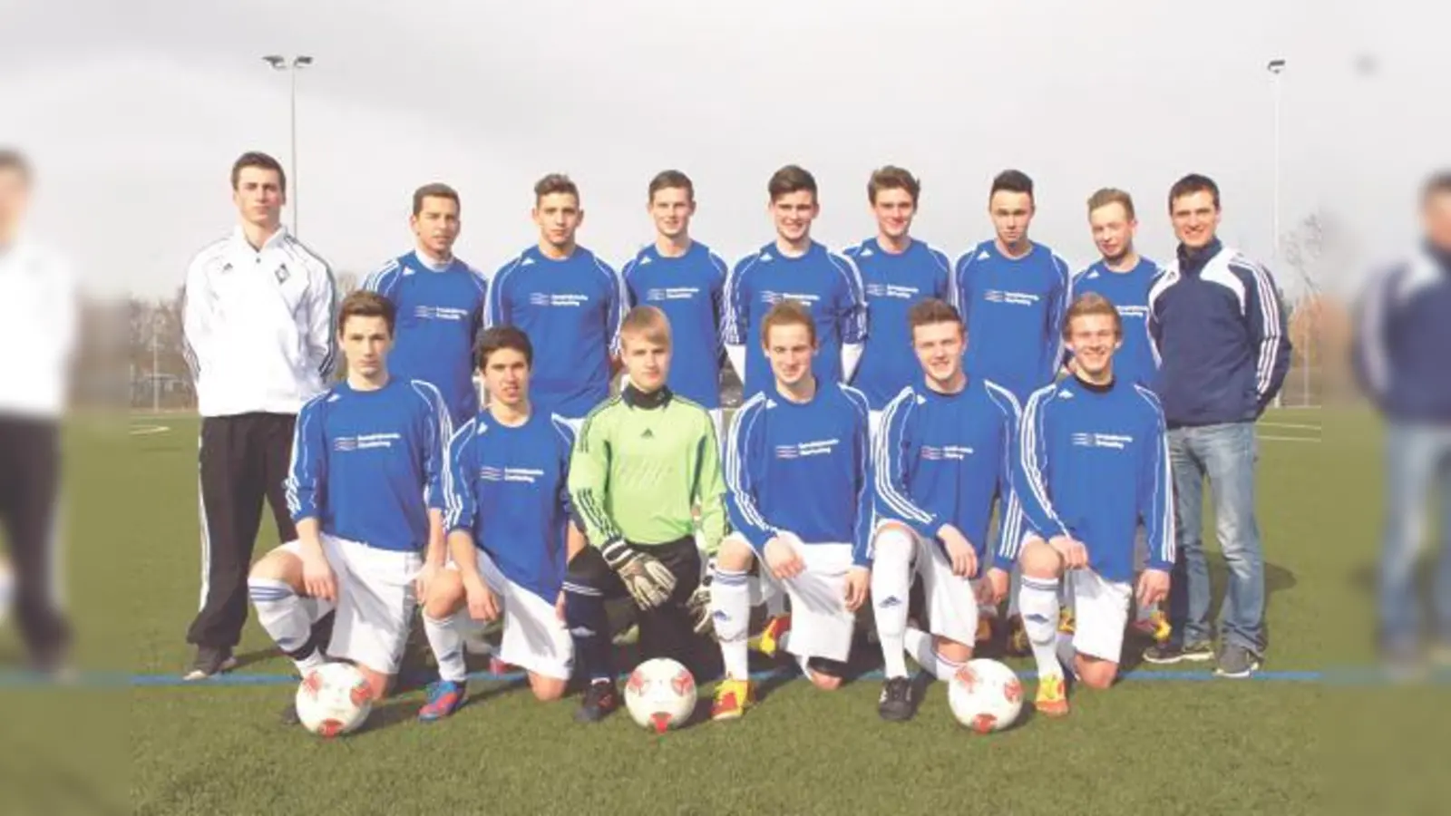 In den neuen Trikots gelang dem FC-Team der lang ersehnte Sieg.	 (Foto: Verein)