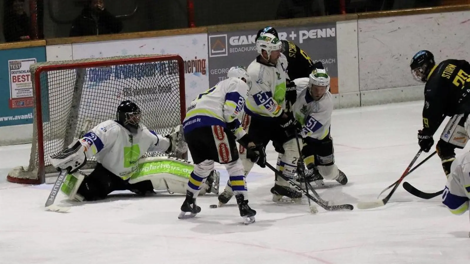 Nur mit kleiner Kaderbesetzung konnten die Wanderers gegen Waldkirchen antreten. Es entwickelte sich trotzdem eine spannende Partie. (Foto: Wolfgang Maisch)