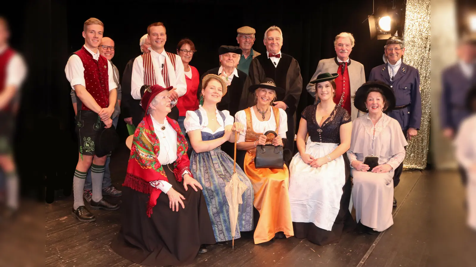 Beim Rosenmontagstheater werden wieder vier vergnügliche Stücke gezeigt. Jetzt schnell Karten sichern. (Foto: Freunde Grünwalds)