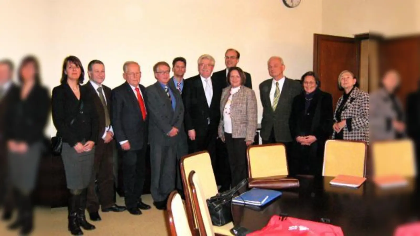 Die Gespräche im Wirtschaftsministerium führten: (v.l.) Imme Kaiser, Jan Christian Haas, Rudolf Ulrich, Hans-Werner Ruch, Dieter Belschner, Martin Zeil, Arthur Schnorfeil, Sabine Leutheusser-Schnarrenberger, Hansjörg Linder, Renate Will und Ursula Männle. (Foto: pi)