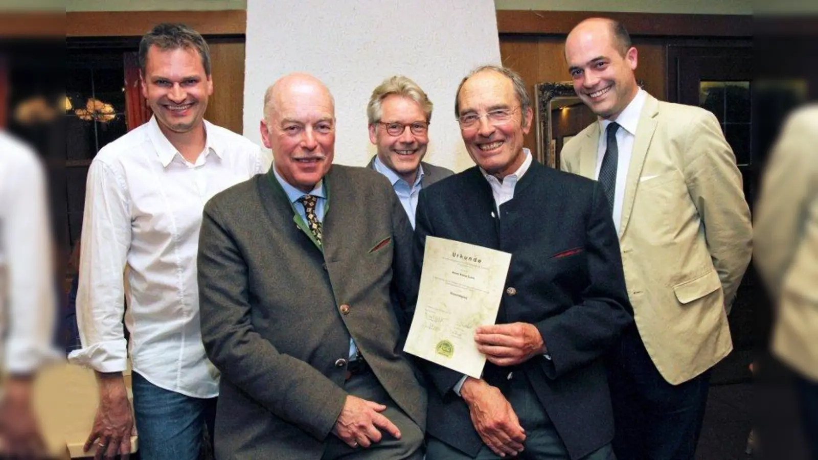 Vorstand mit Ehrenmitglied: v.l. Klaus Tonte, Vorsitzender Nicolaus von Welck, Mathias Pollok, Ehrenmitglied Klaus Suess und Wolfgang Balk. (Foto: pi)