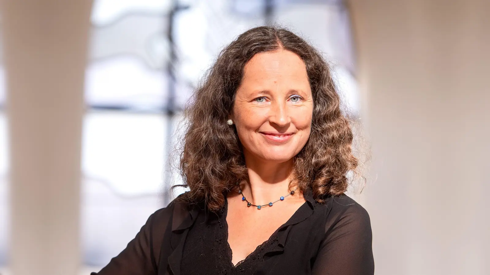 Ein Konzert im Rahmen des Münchner Orgelsommers wird die preisgekrönte Musikerin Kirsten Sturm in den St.-Anna-Kirchen geben.  (Foto: © privat)