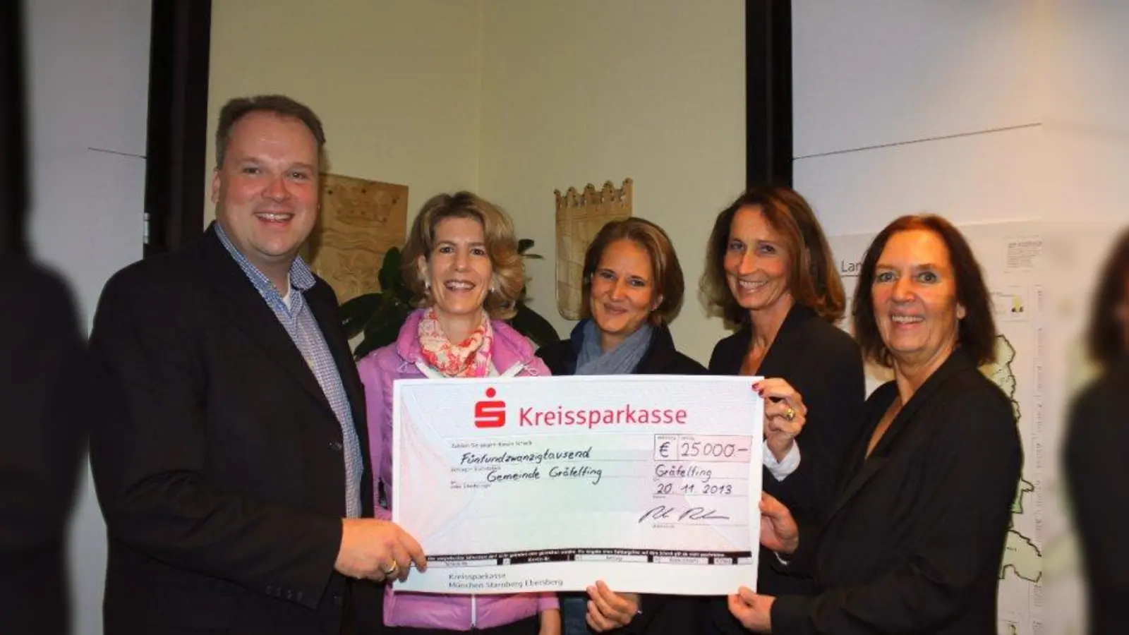 Gute Zusammenarbeit von KHG und Gemeinde: Bürgermeister Christoph Göbel, Manon Grobecker, Katja Dittmar, Renata Radmann und Bauamtsleiterin Elisabeth Breiter (v.l.). (Foto: US)